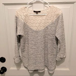 Fever size small gray and cream sweater 3/4 sleeve